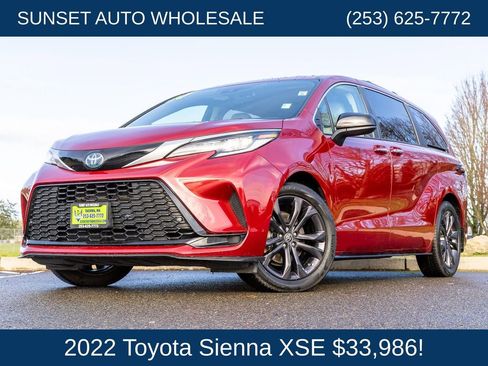 Used 2022 Toyota Sienna XSE FWD image 22