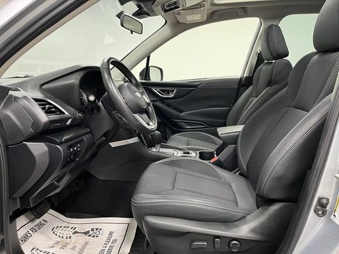 Used 2022 Subaru Forester Premium AWD/4WD image 21