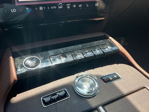 New 2026 Lincoln Navigator Reserve AWD/4WD image 26