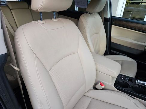 Used 2016 Subaru Outback 2.5i Limited image 10