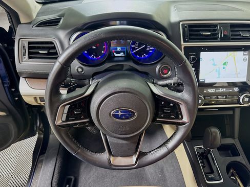 Used 2018 Subaru Outback 2.5i Limited image 17