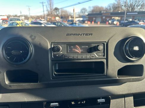 Used 2021 Mercedes-Benz Sprinter 3500 image 33