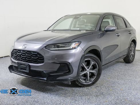 Used 2023 Honda HR-V EX-L image 3