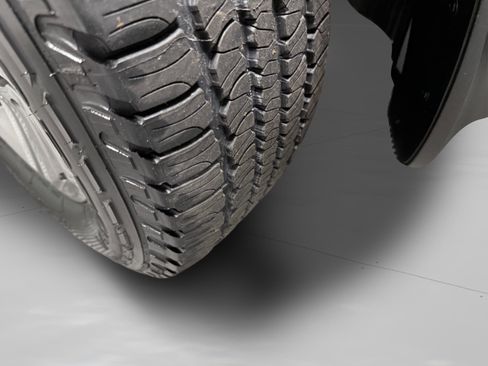 Used 2016 Chevrolet Traverse LT image 43