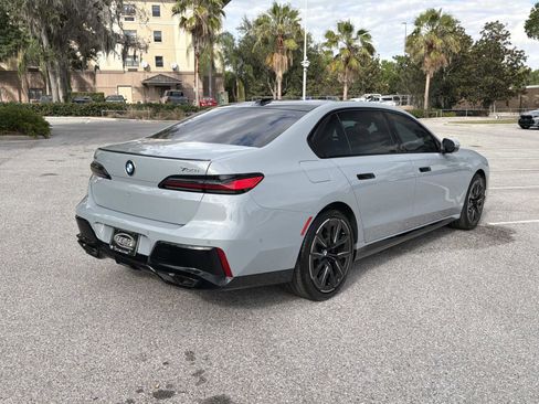 Certified 2025 BMW 760i xDrive AWD/4WD image 4