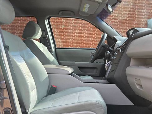 Used 2015 Honda Pilot LX image 11