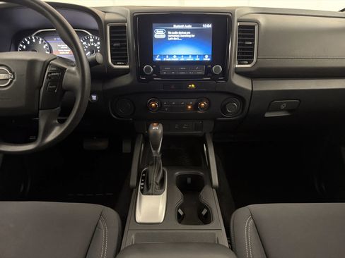 Used 2022 Nissan Frontier SV RWD image 19