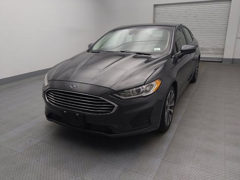 Used 2020 Ford Fusion SE image 15