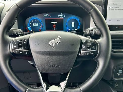 Used 2025 Ford Bronco Sport Badlands image 19