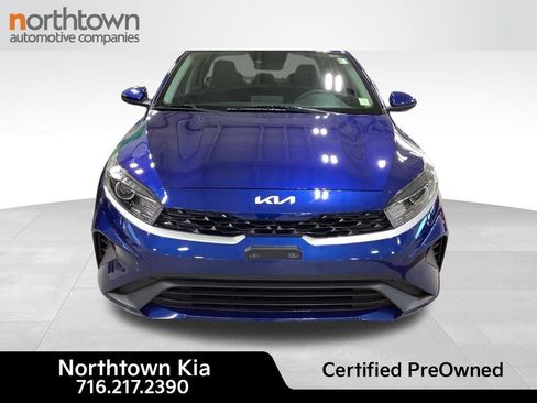 Certified 2023 Kia Forte LXS FWD image 3