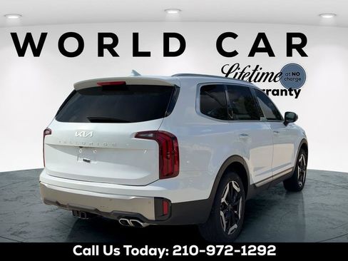 Used 2025 Kia Telluride S FWD image 3