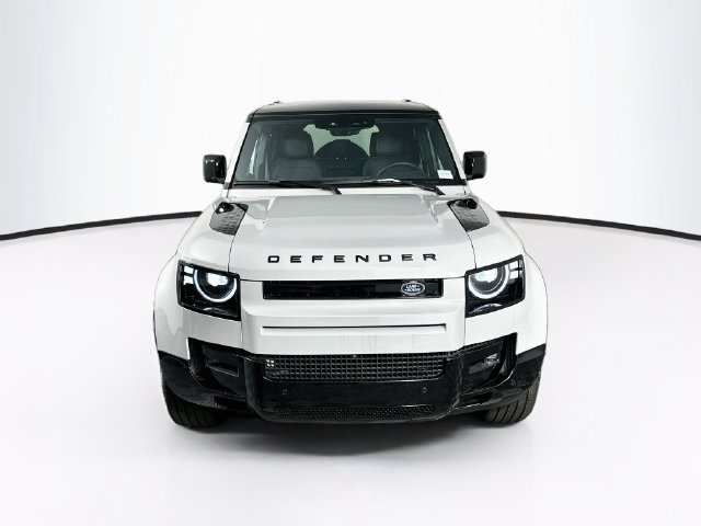 New 2026 Land Rover Defender 110 X-Dynamic SE AWD/4WD image 2