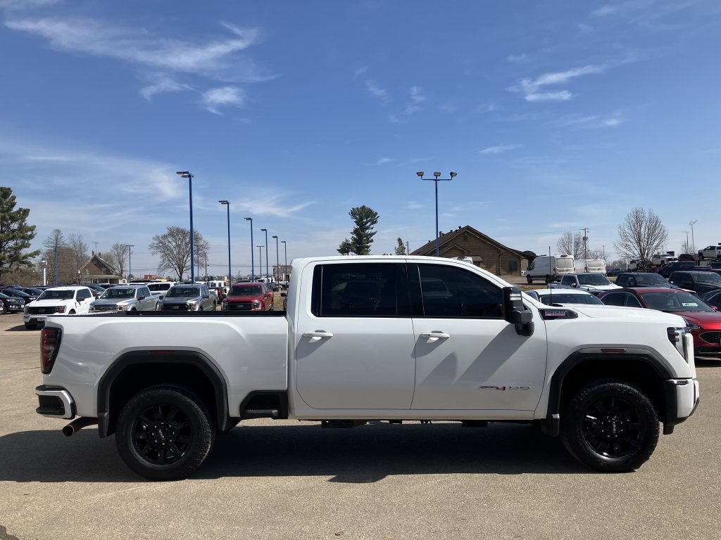 Used 2024 GMC Sierra 2500 AT4 AWD/4WD image 6