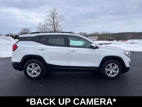 Certified 2021 GMC Terrain SLE w/ Driver Convenience Package image 8