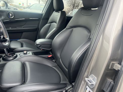 Used 2019 MINI Cooper Countryman S w/ Convenience Package image 9