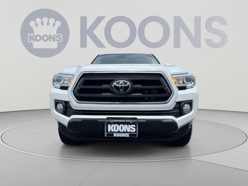 Used 2021 Toyota Tacoma SR5 w/ Blackout Package (TMS) RWD image 11