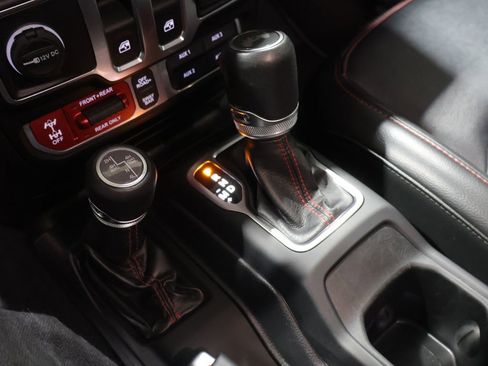 Certified 2022 Jeep Wrangler Rubicon w/ LED Lighting Group AWD/4WD image 26