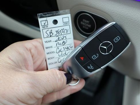 New 2025 Mercedes-Benz GLS 450 4MATIC image 13