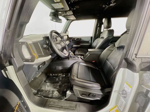 Used 2023 Ford Bronco Badlands AWD/4WD image 21