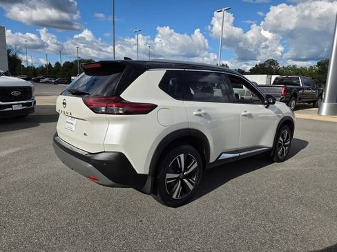 Used 2021 Nissan Rogue SL w/ Premium Package FWD image 13