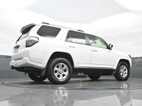 Used 2024 Toyota 4Runner SR5 RWD image 33