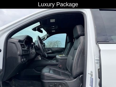 Used 2022 Chevrolet Tahoe RST w/ Luxury Package image 8