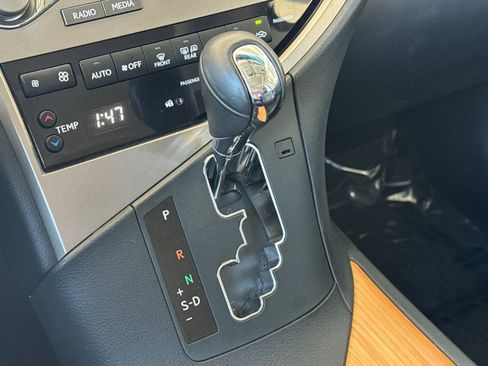 Used 2015 Lexus RX 450h AWD image 17