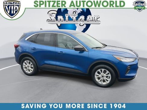Used 2023 Ford Escape Active AWD/4WD image 2