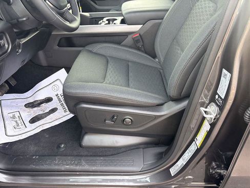 New 2026 RAM 1500 Big Horn AWD/4WD image 9