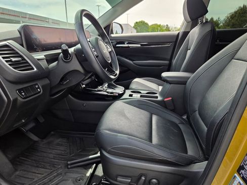 Used 2024 Kia Seltos SX w/ SX Sunroof Package image 4