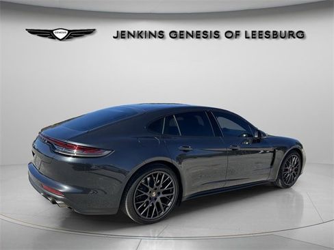 Used 2021 Porsche Panamera image 10