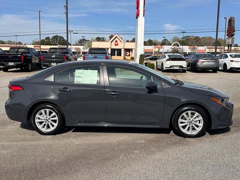 New 2026 Toyota Corolla LE image 3