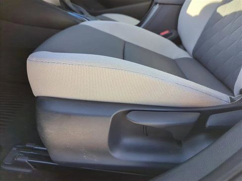 Used 2024 Toyota Corolla LE w/ LE Convenience Package image 11