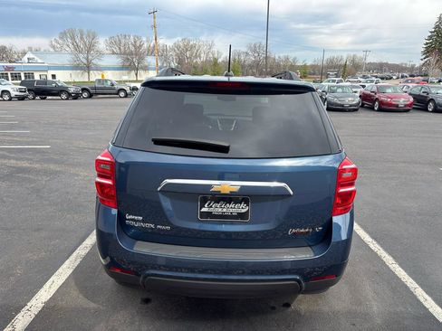 Used 2017 Chevrolet Equinox LT w/ Convenience Package image 4