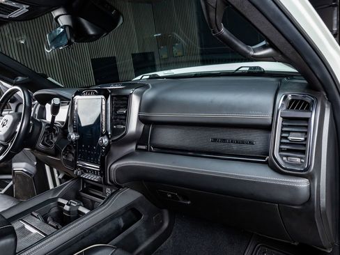 Used 2024 RAM 2500 Limited image 18