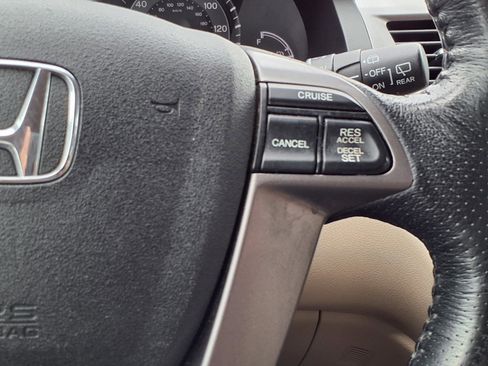 Used 2014 Honda Odyssey EX-L image 17