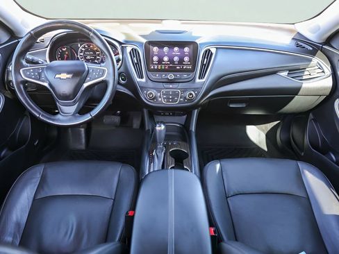 Used 2020 Chevrolet Malibu Premier FWD image 28