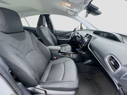 Used 2020 Toyota Prius Prime LE w/ Carpet Mat Package FWD image 19