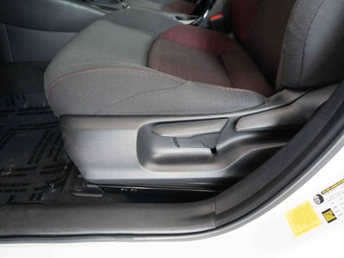 Used 2024 Toyota Corolla SE w/ SE Premium Package FWD image 12