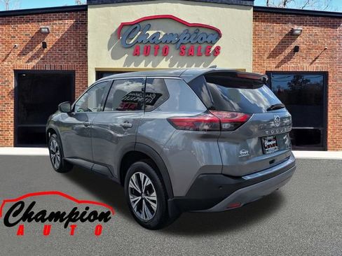 Used 2021 Nissan Rogue SV FWD image 7