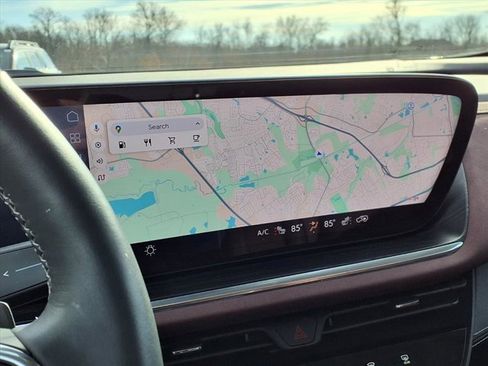 Used 2024 Buick Envision Sport Touring image 8