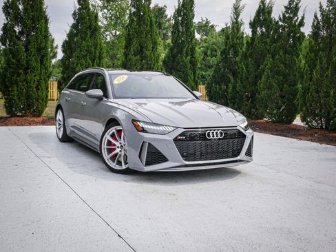 Used 2026 Audi RS 6 performance AWD/4WD image 2