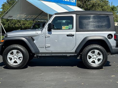 Used 2020 Jeep Wrangler Sport image 6