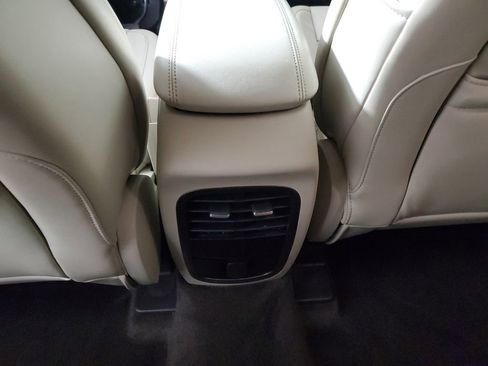 Used 2018 Lincoln MKC Select w/ Select Plus Package FWD image 14