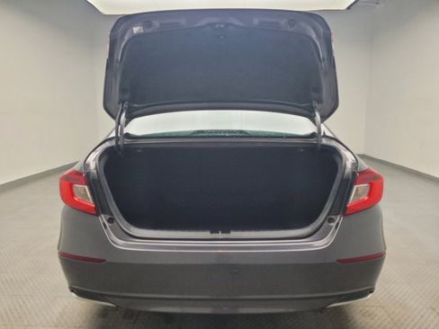 Used 2019 Honda Accord EX image 29