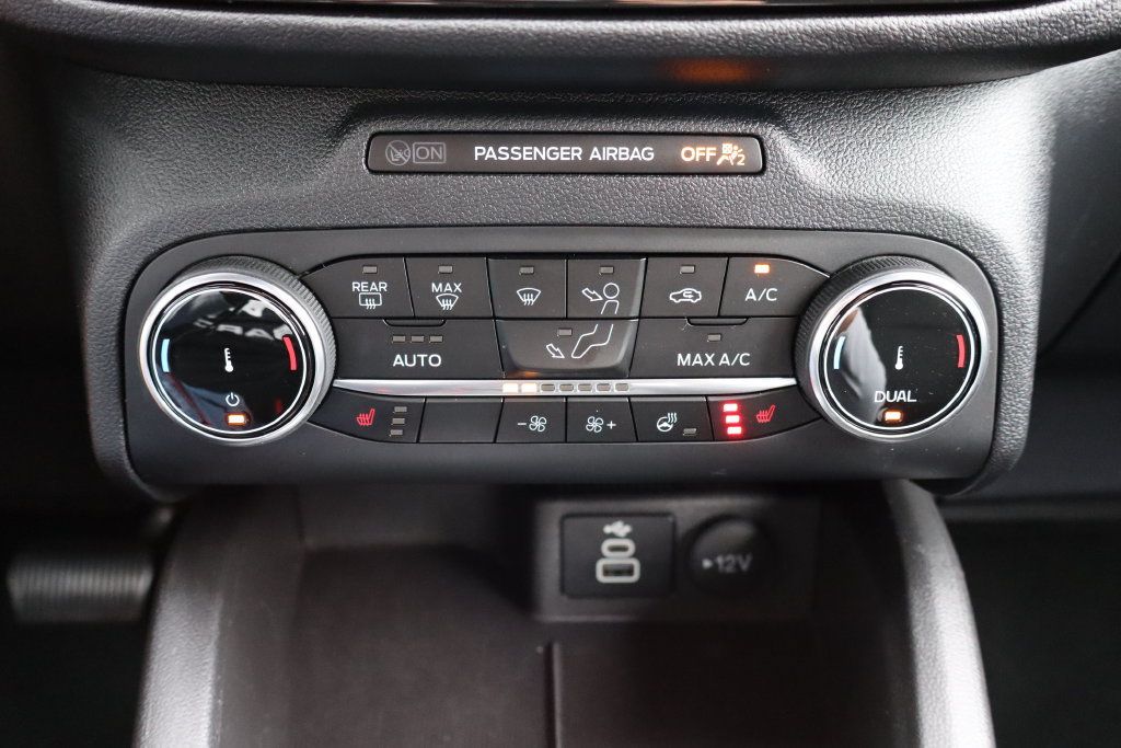 Used 2025 Ford Escape ST-Line Select AWD/4WD image 9