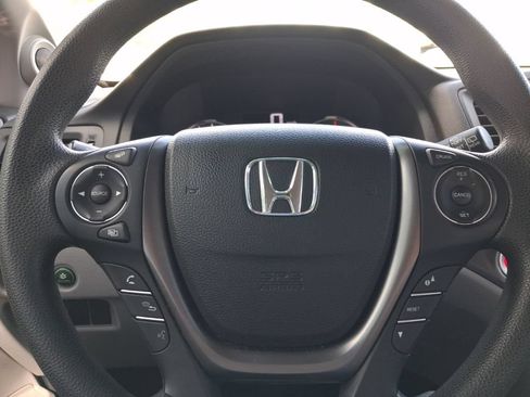 Used 2017 Honda Pilot EX image 30