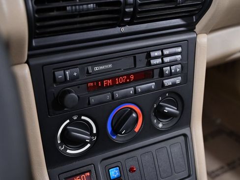 Used 1996 BMW Z3 1.9 RWD image 17