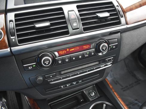 Used 2010 BMW X5 xDrive30i image 28