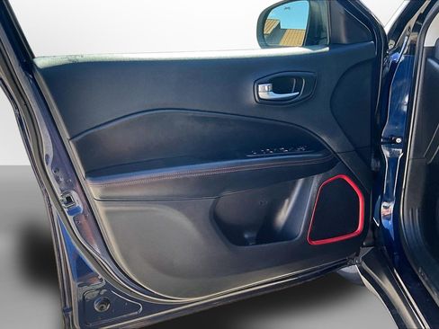 Used 2019 Jeep Compass Trailhawk image 25